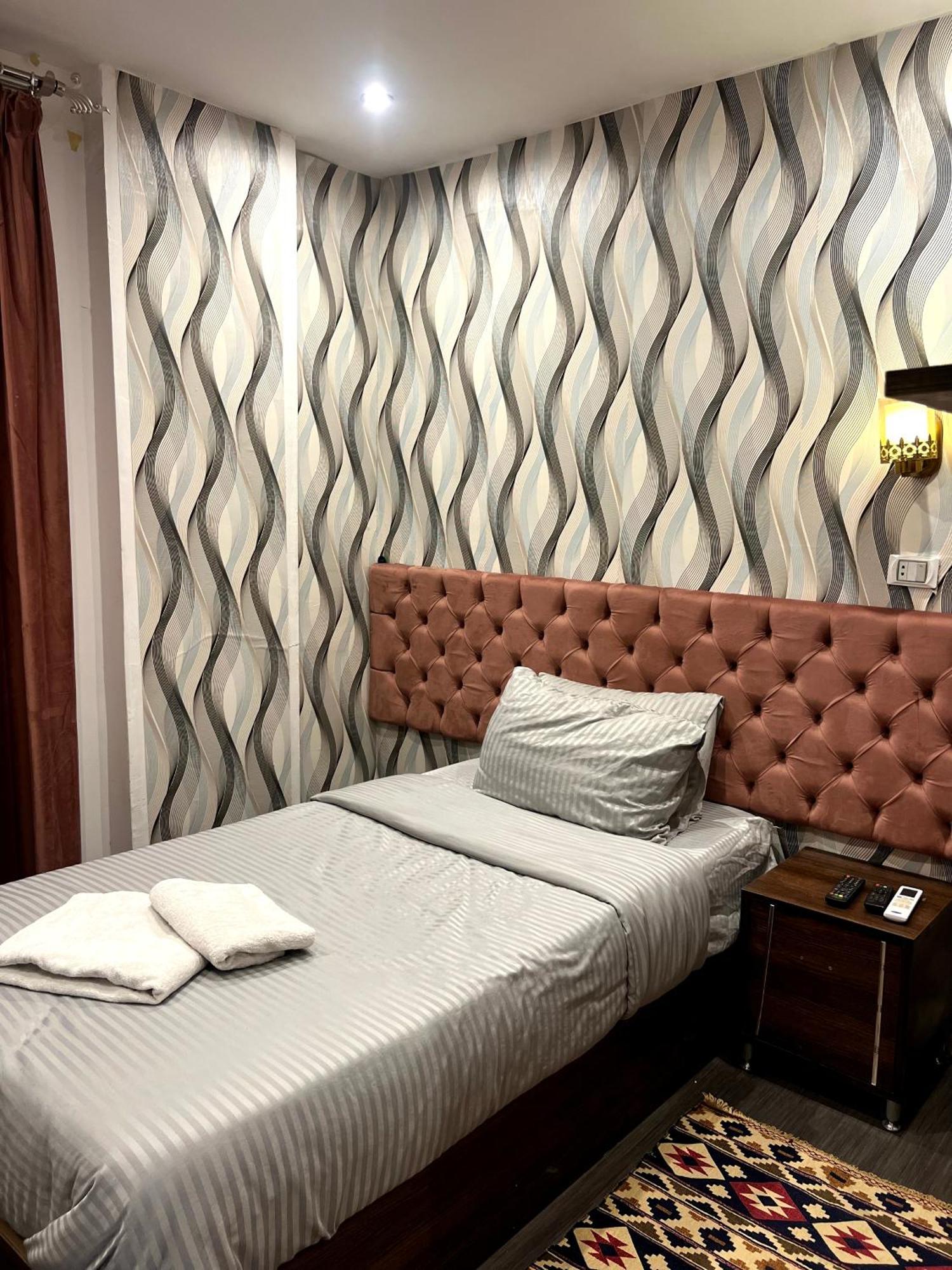 Grand Pyramids Inn Kafret el-Gabal Εξωτερικό φωτογραφία
